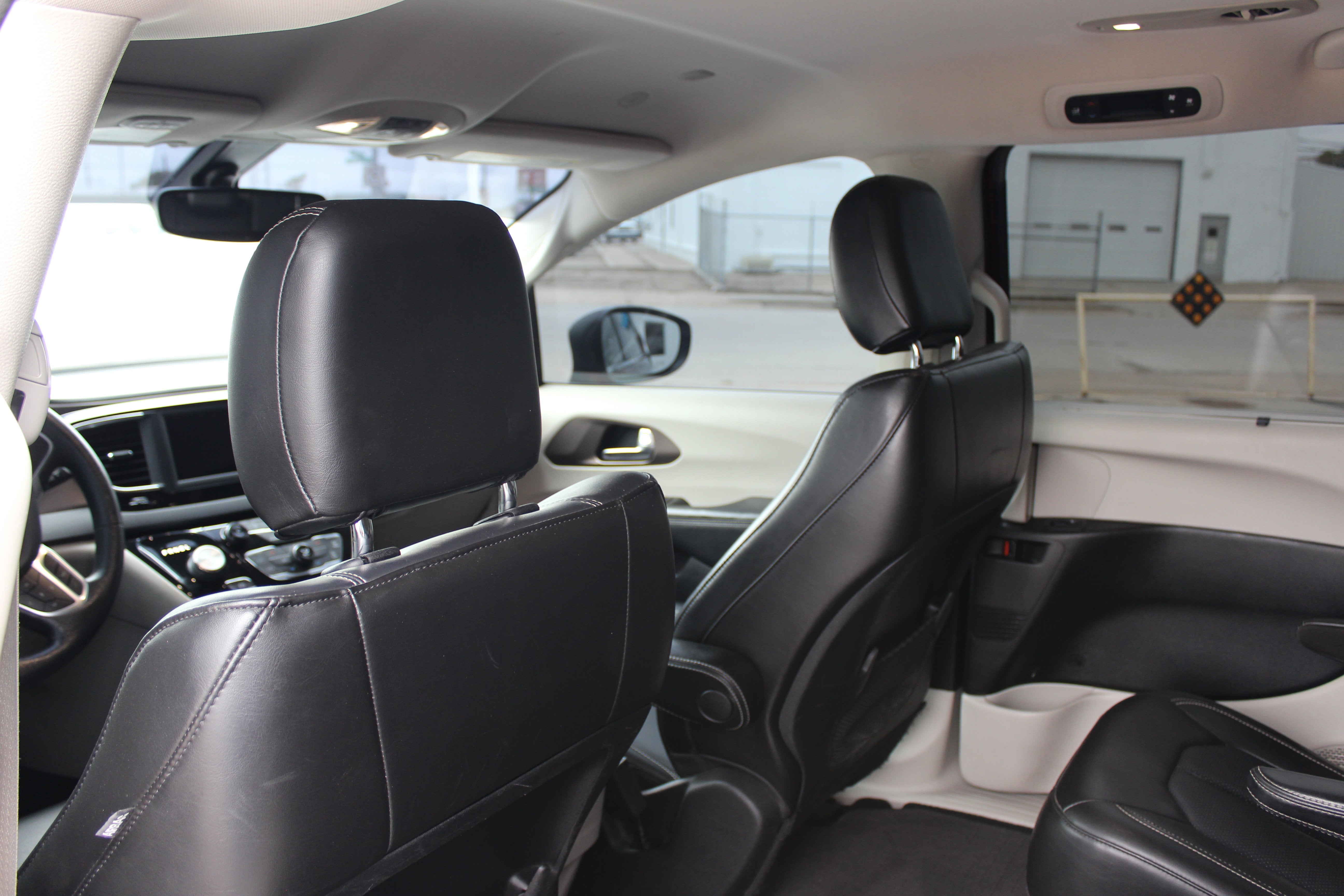 2020 Chrysler Voyager LXI